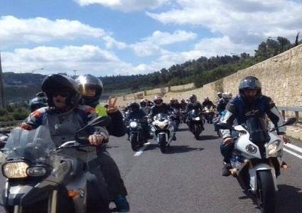 يافا: شبان ينظمون مسيرة احتجاجية للتصدي لدعوات اقتحام الأقصى