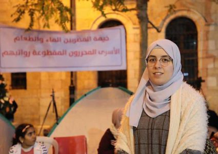 الاحتلال يفرج عن الصحفية بشرى الطويل عبر حاجز الجلمة