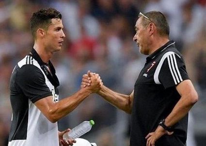 ساري يقف في وجه رونالدو نحو الحذاء الذهبي