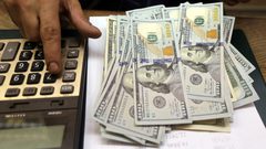 رغم أزمة كورونا.. مصر تدفع مستحقات النفط