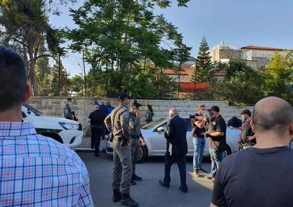 الاحتلال يعتقل أمين سر فتح ويمنع وقفة تضامنية مع محافظ القدس