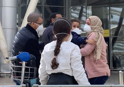 إيطاليا تقرر حجر المهاجرين المصابين بكورونا في البحر