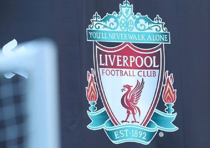 1.8 مليون تفصل ليفربول عن التعاقد مع مدافع ريال بيتيس