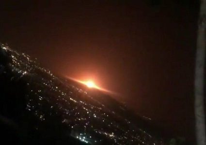 مقتل شخص وإصابة 13 آخرين بانفجار أحد خزانات شمال إيران