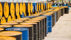 النفط يسجل أعلى مستوى في 5 أشهر ويرتفع نحو 2.7%