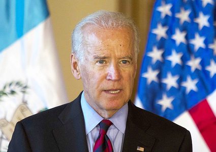 بايدن يدعو إدارة ترامب والمجتمع الدولي لارسال المساعدات الى لبنان