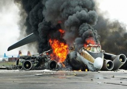 مصرع شخص واصابة اثنين بتحطم طائرة عسكرية كينية جنوب الصومال