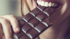 دراسة:الإفراط في تناول الشوكولاته يزيد خطر الإصابة بسرطان الأمعاء