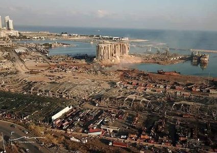 محافظ بيروت:الإنفجار أشبه بما حدث باليابان في هيروشيما وناغازاكي