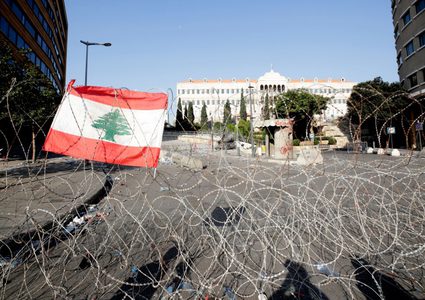 السعودية تعلن تسيير جسر جوي إلى لبنان