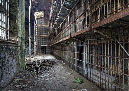 أوكرانيا تعرض سجونها القديمة والمهجورة للبيع