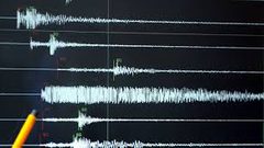 زلزال بقوة 4.9 درجات يضرب غرب مدينة قسنطينة الجزائرية