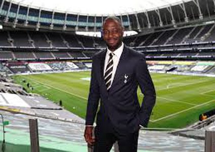 توتنهام يعين قائده السابق مساعدا لمدرب الفريق الأول