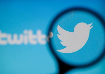 تويتر يتحدى وسائل الإعلام الروسية والصينية