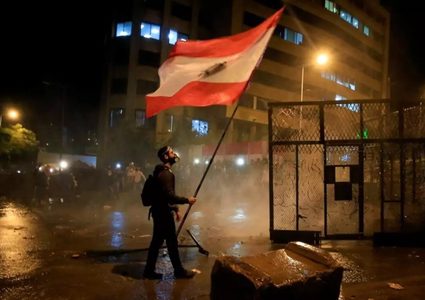 ناشطة لبنانية: مطالب الثورة تكمن في اسقاط الرئاسة وأعضاء البرلمان