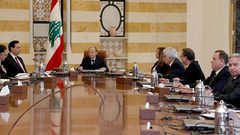 توجه لإعلان استقالة حكومة حسان دياب بعد انتهاء جلسة مجلس الوزراء