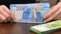 ارتفاع الروبل والبورصة الروسية بعد الإعلان عن تسجيل أول لقاح روسي