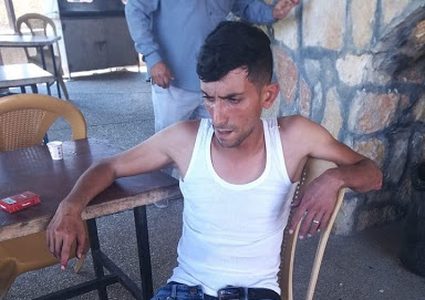 إصابة شاب بكسور إثر ملاحقتة من قبل المستوطنين