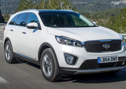 أحدث سيارة عائلية اقتصادية من كيا