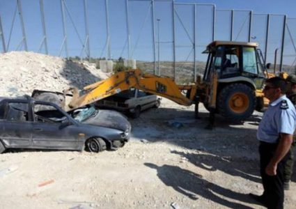 إتلاف 121 مركبة غير قانونية في طولكرم