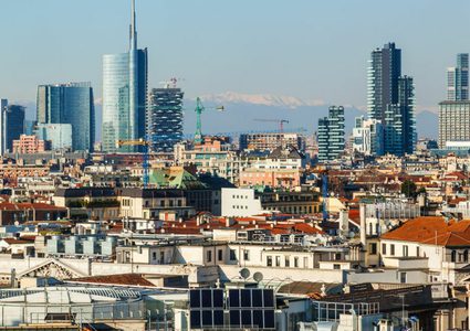 نجم برشلونة الاسباني يشتري منزلًا في ميلانو