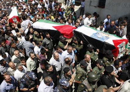 ثلاثة شهداء و400 معتقل وهدم 85 منزلا ومنشآة خلال يوليو الماضي