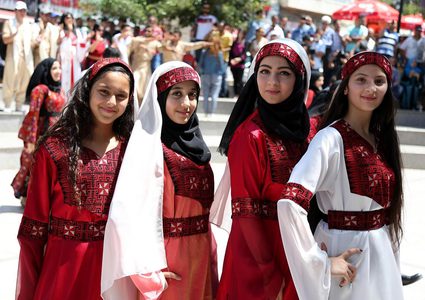 إطلاق حملة إعلامية لتعزيز دور المرأة اقتصاديا