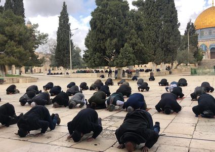 ملحم:اقامة صلاة الجمعة بالساحات العامة مع اتخاذ تدابير الوقاية