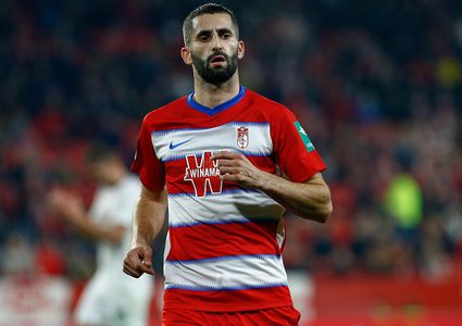 اصابة اللاعب ماكسيم غونالونز بفيروس كورونا