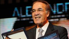 حقيقة وفاة الفنان محمود ياسين