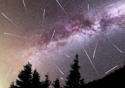 ظاهرة فلكية مثيرة في سماء البلاد الليلة