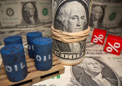 الرئاسة الإيرانية تعد المواطنين بأرباح تفوق فوائد البنوك بشرائهم