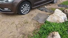 مستوطنون يعطبون إطارات مركبات شرق سلفيت