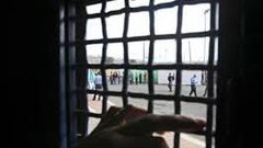 الاحتلال يواصل عزل الأسير محمد عياد بظروف صعبة