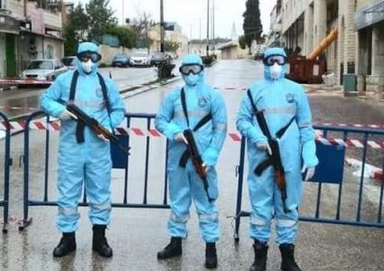 مخالفة ثلاث منشآت وتوجيه التنبيه لـ 13 أخرى في الخليل