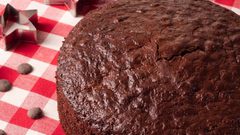 كعكة الشوكولاتة الداكنة بالزبادي