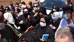 كشف سر غياب المقربات من شويكار عن وداعها الأخير