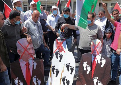 وقفة احتجاجية في جنين ضد صفقة العار الإماراتية الإسرائيلية