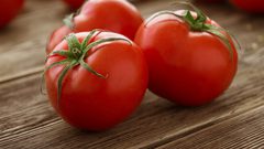 لماذا عليك تجنب الطماطم إذا كنت تعاني من القرحة ؟