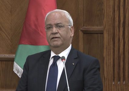 عريقات:نرى في الخطوة الاماراتية مكافأة لإسرائيل على جرائمها