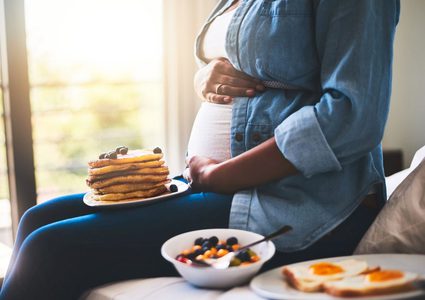 أطعمة ممنوعة أثناء الحمل