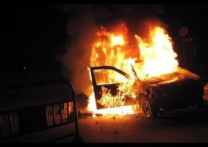 عصابات "تدفيع الثمن" تحرق 13 مركبة جنوب القدس