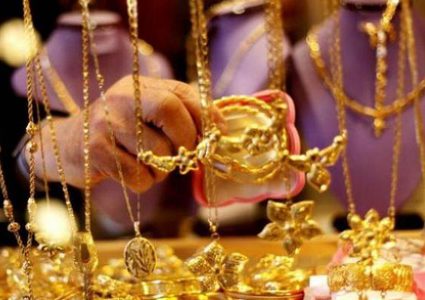 الذهب ينخفض بشدة.. تعرف على سعره اليوم