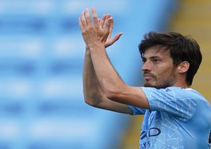 سيلفا يعود إلى الدوري الإسباني