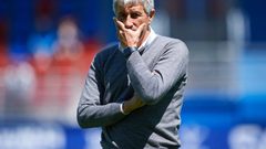 برشلونة يقيل مدربه كيكي سيتين