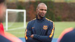 برشلونة تعلن إقالة الفرنسي أبيدال