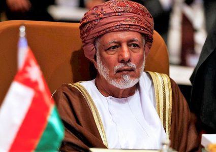 أسباب وتداعيات إبعاد بن علوي عن وزارة الخارجية العمانية