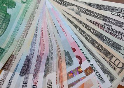 انخفاض العملة البيلاروسية في ظل الاحتجاجات