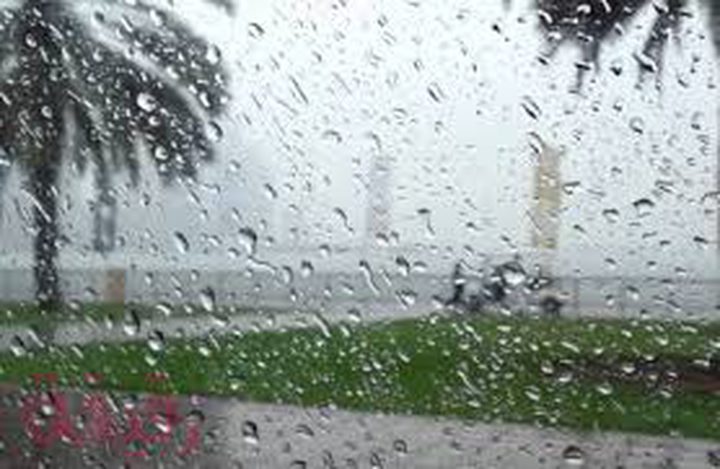 ما تفسير حلم المطر الخفيف في المنام؟