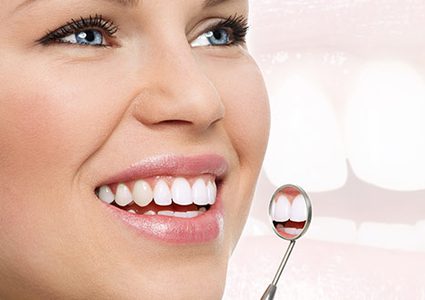 أضرار تبييض الأسنان